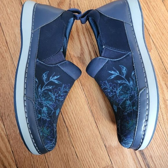 Alegria by PG Lite Alcehmie Slip-On Sneaker Blue Bouquet Fabric Size 39 - Picture 4 of 8